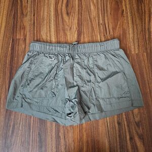 No Boundaries Fern Green Bungee Shorts Womens Size Medium